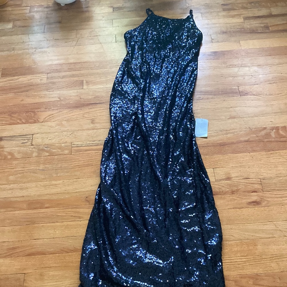 NWT Lulu’s Cowl Back Sequin Gown Dress
